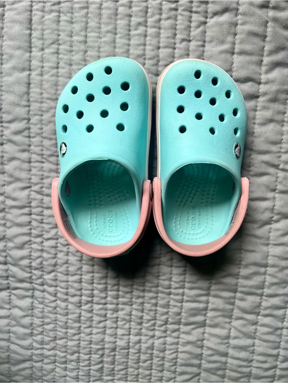 Crocs 7c Slip-On Clogs